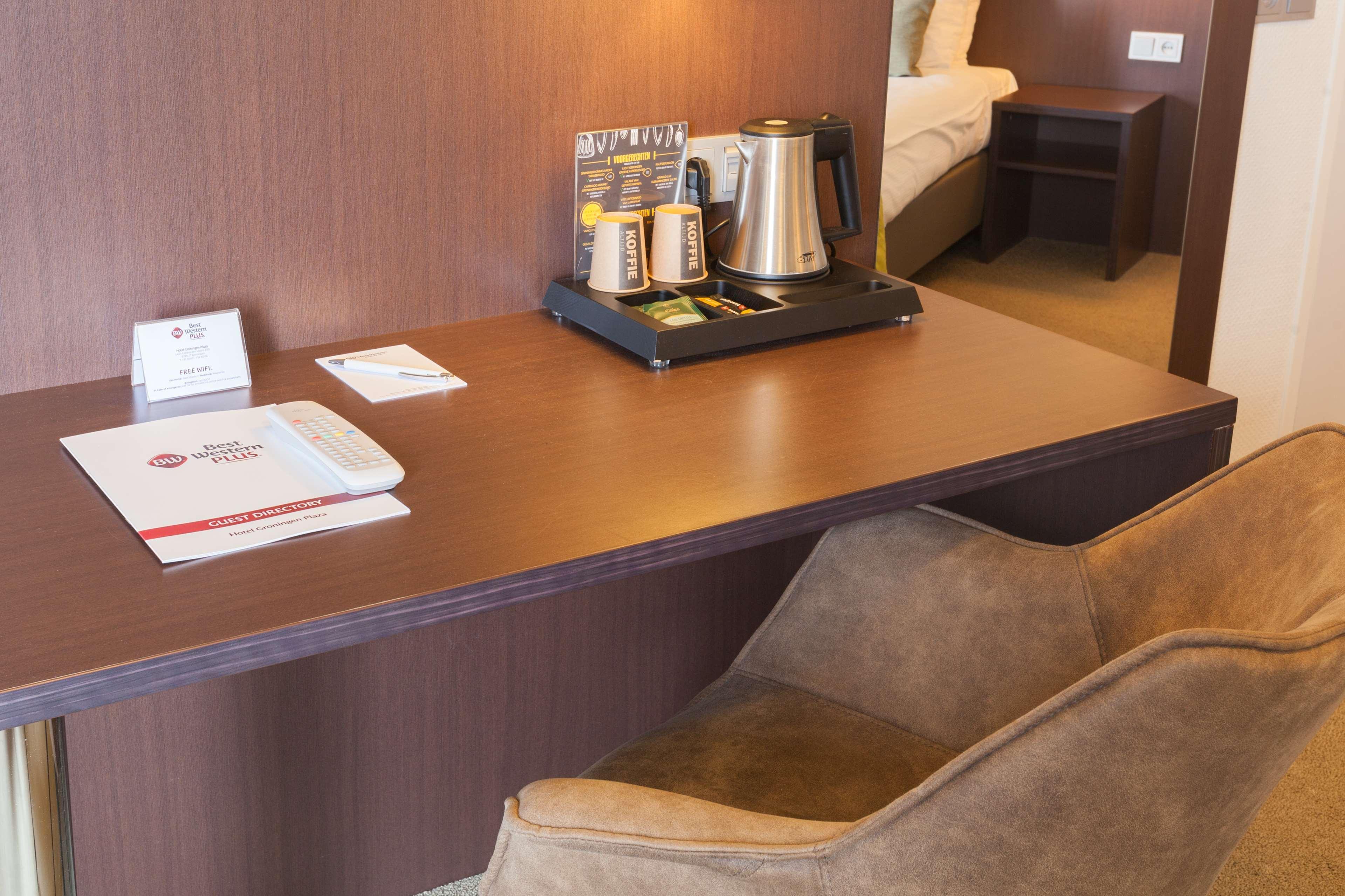 Best Western Plus Flatonia Inn Экстерьер фото
