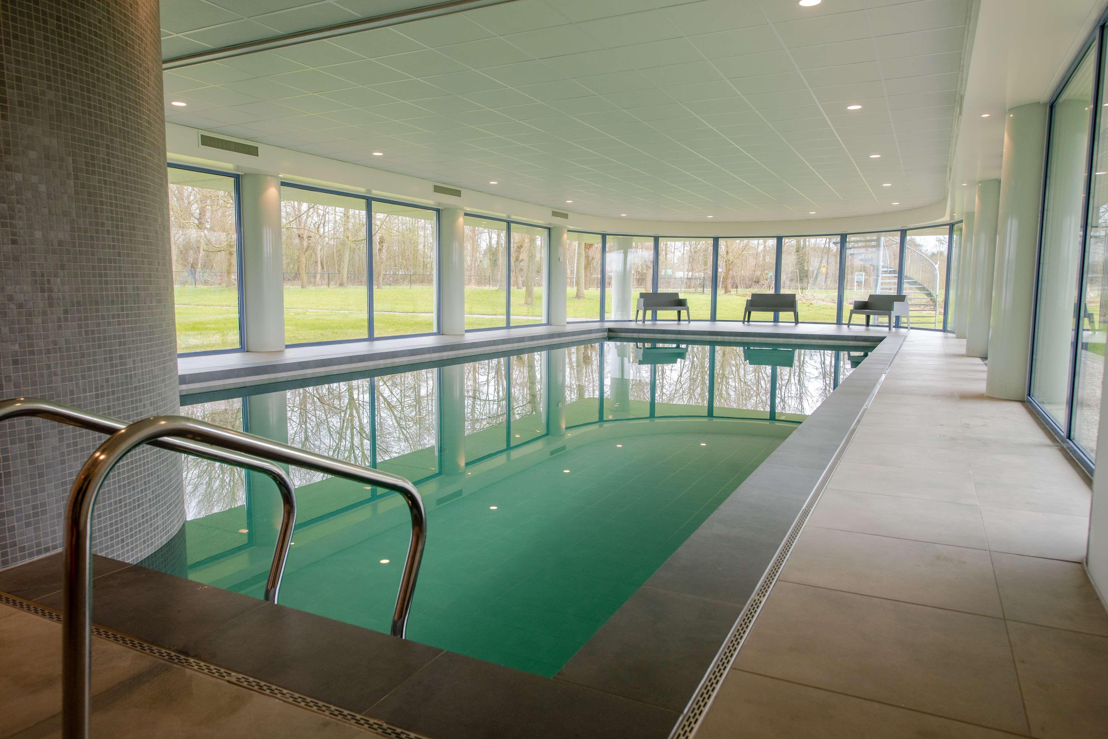 Best Western Plus Flatonia Inn Экстерьер фото