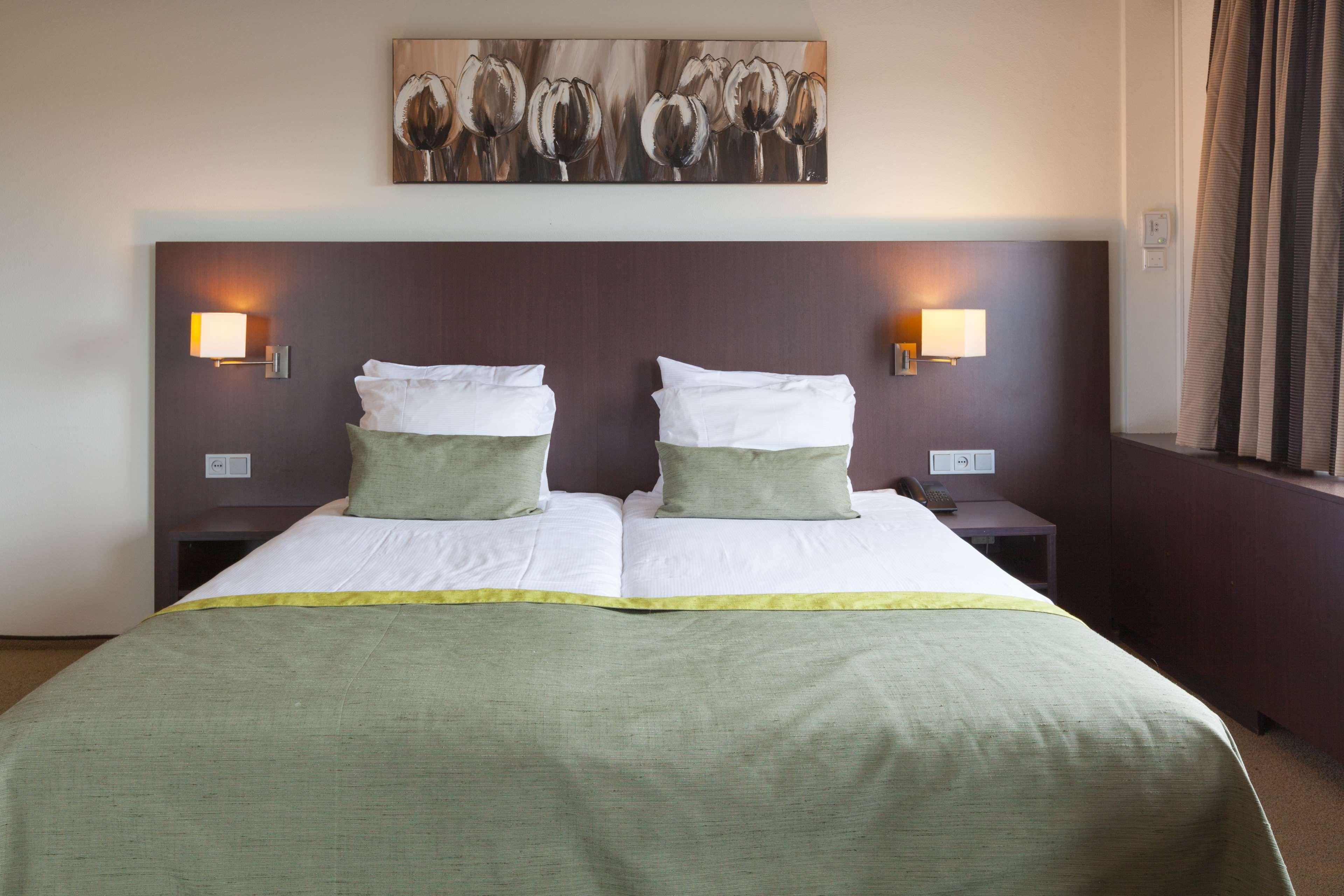 Best Western Plus Flatonia Inn Экстерьер фото